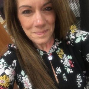 Meet your Posher, Dawn